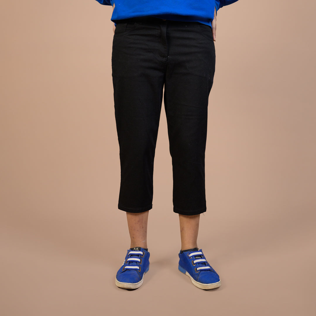 REGULAR FIT | STRETCHABLE DENIM CAPRI FOR WOMEN | 5 POCKET STYLE