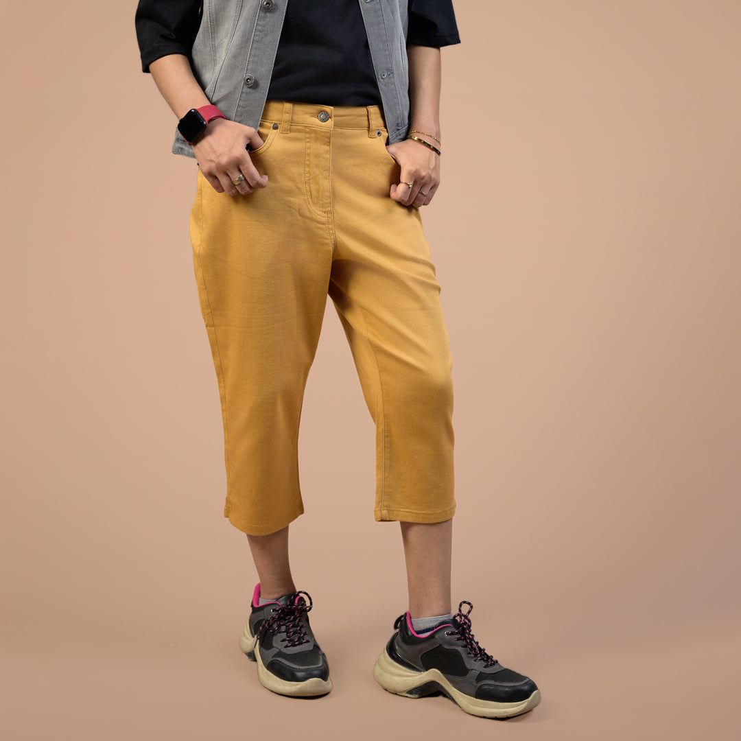 REGULAR FIT | STRETCHABLE DENIM CAPRI FOR WOMEN | 5 POCKET STYLE